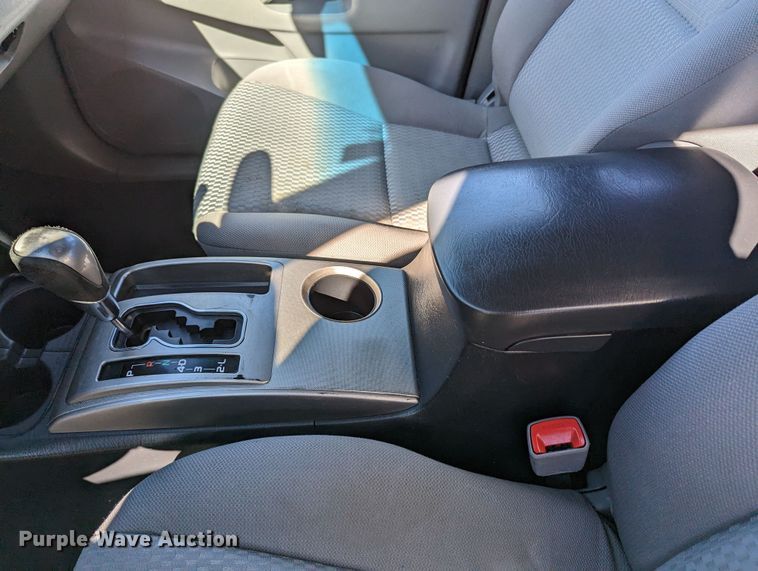 image for item LF9573 2013 Toyota Tacoma  Access Cab pickup truck