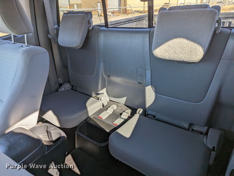 image for item LF9573 2013 Toyota Tacoma  Access Cab pickup truck