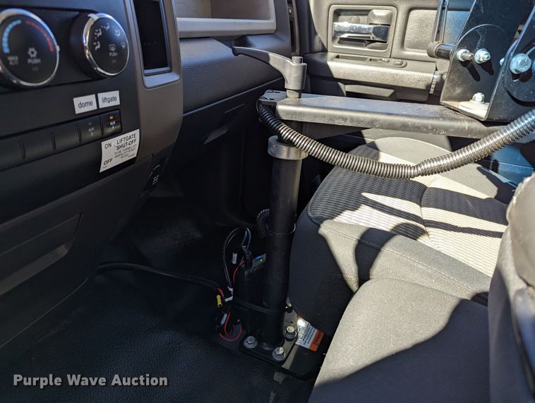 image for item LF9574 2012 Dodge Ram 4500HD  box truck