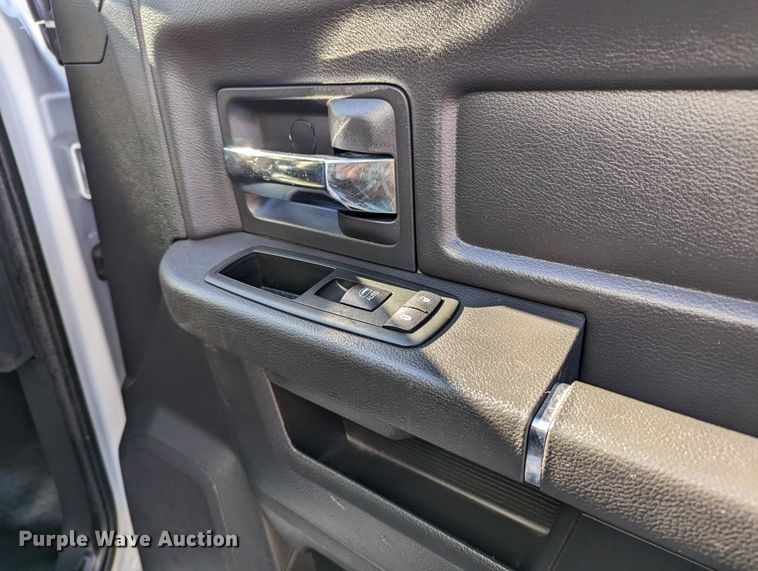 image for item LF9574 2012 Dodge Ram 4500HD  box truck