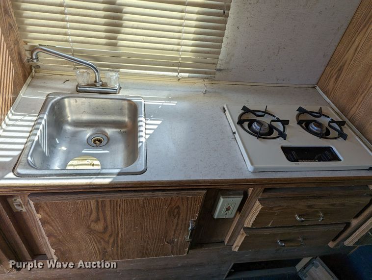 image for item LF9575 1993 Ford F150  pickup truck