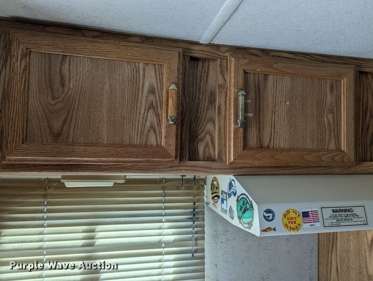 image for item LF9575 1993 Ford F150  pickup truck