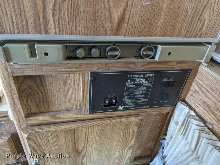 image for item LF9575 1993 Ford F150  pickup truck