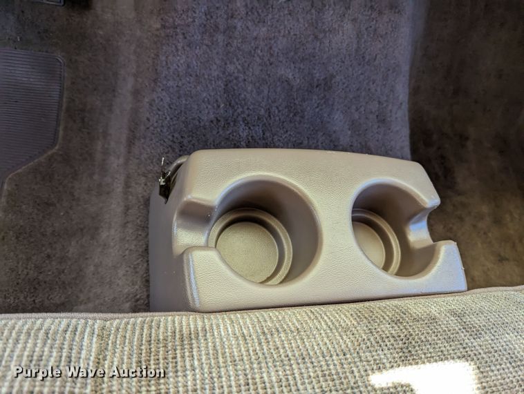 image for item LF9575 1993 Ford F150  pickup truck