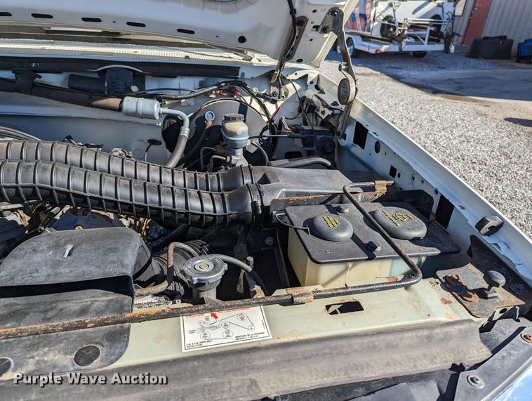 image for item LF9575 1993 Ford F150  pickup truck