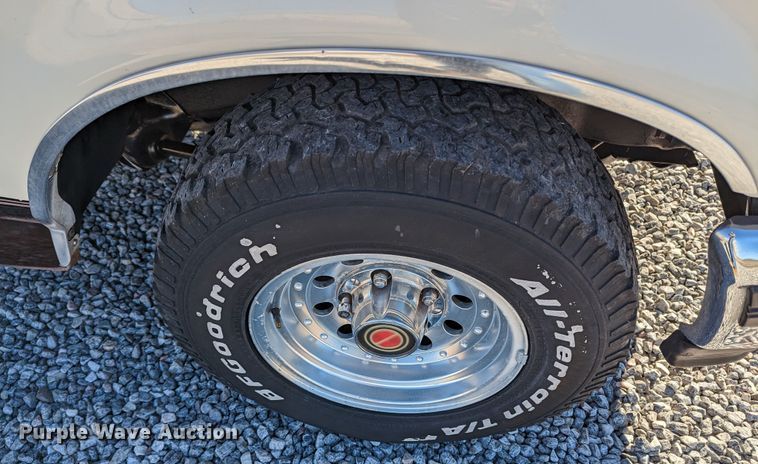 image for item LF9575 1993 Ford F150  pickup truck