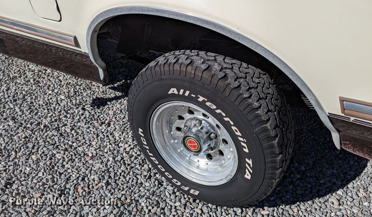 image for item LF9575 1993 Ford F150  pickup truck