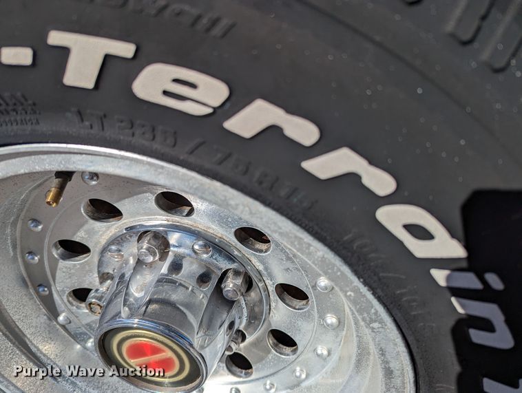 image for item LF9575 1993 Ford F150  pickup truck