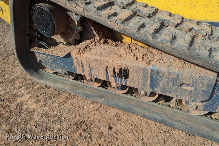 image for item LF9577 2013 John Deere 329E  tracked skid steer loader