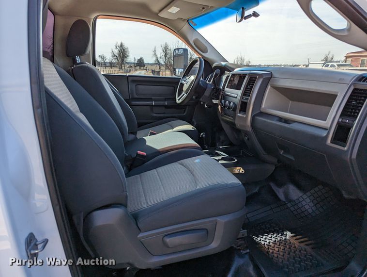 image for item LF9583 2011 Dodge Ram 5500HD  utility / service truck