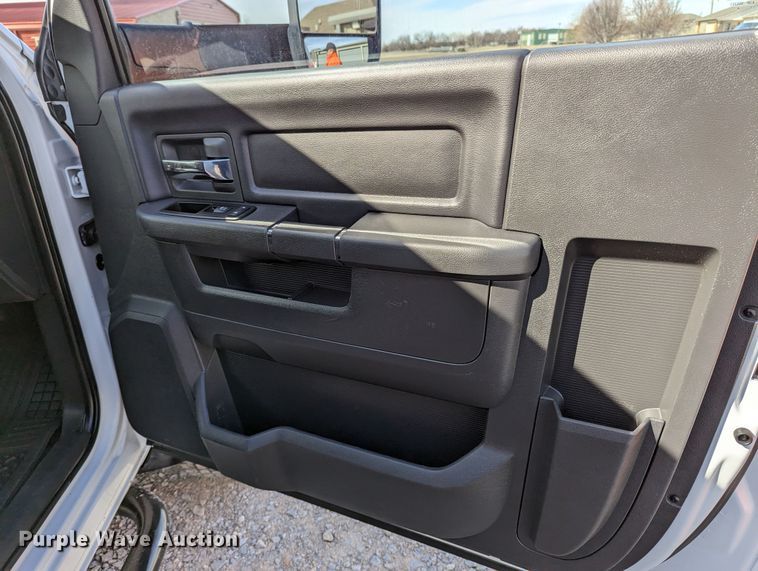 image for item LF9583 2011 Dodge Ram 5500HD  utility / service truck