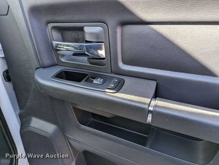 image for item LF9583 2011 Dodge Ram 5500HD  utility / service truck