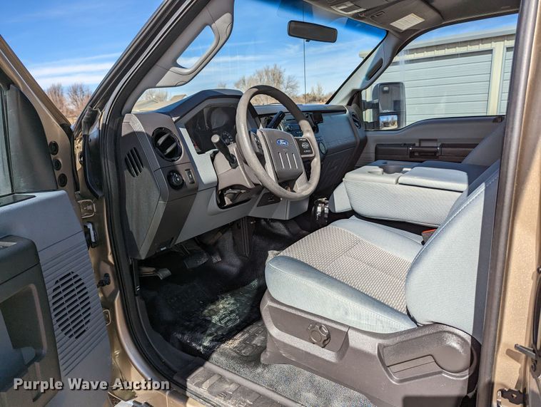 image for item LF9584 2012 Ford F250 Super Duty  SuperCab pickup truck