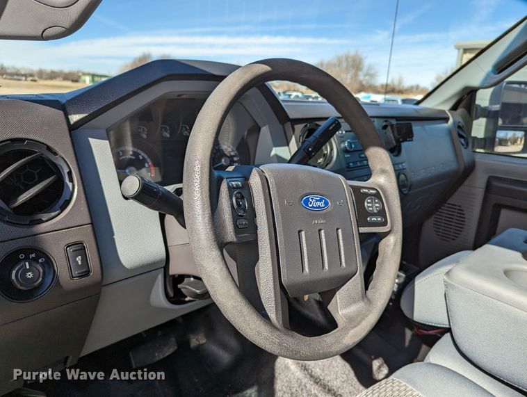 image for item LF9584 2012 Ford F250 Super Duty  SuperCab pickup truck