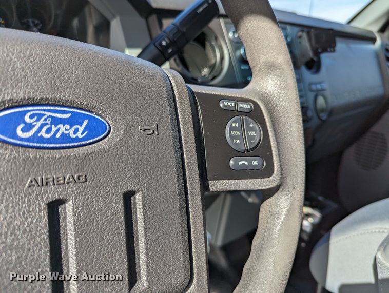 image for item LF9584 2012 Ford F250 Super Duty  SuperCab pickup truck