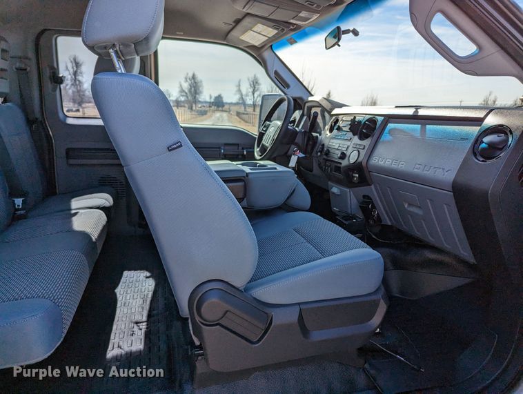 image for item LF9584 2012 Ford F250 Super Duty  SuperCab pickup truck