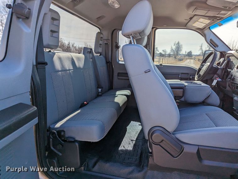 image for item LF9584 2012 Ford F250 Super Duty  SuperCab pickup truck