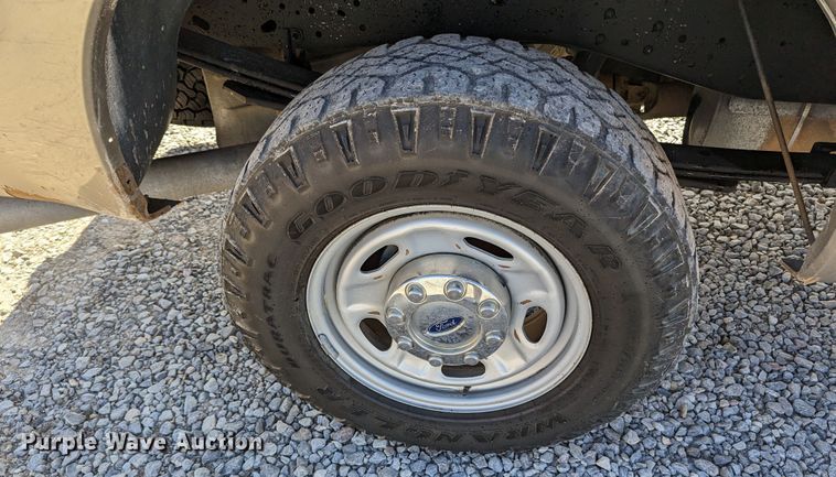 image for item LF9584 2012 Ford F250 Super Duty  SuperCab pickup truck