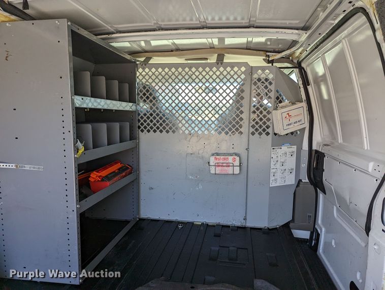 image for item LF9585 2001 Chevrolet Astro  van