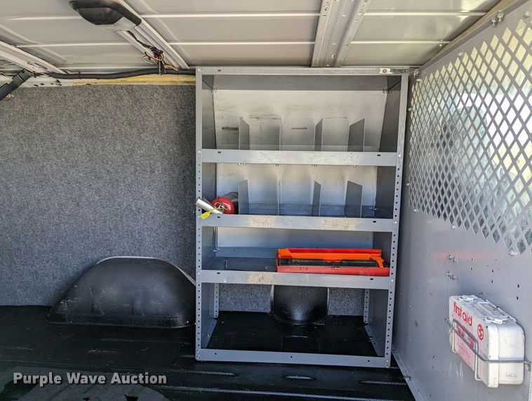 image for item LF9585 2001 Chevrolet Astro  van