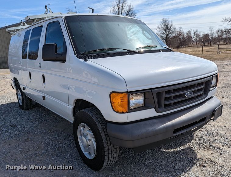 image for item LF9587 2007 Ford E250  van