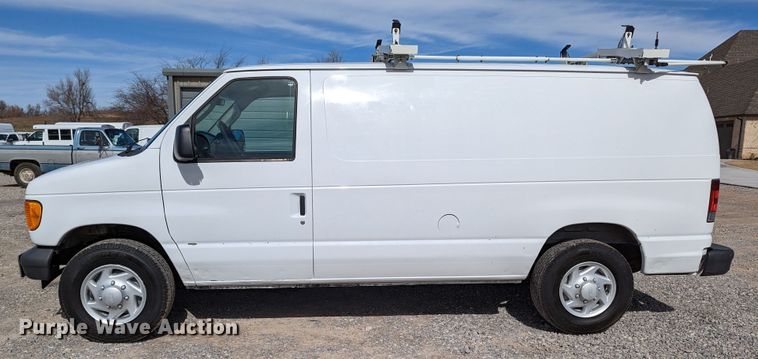 image for item LF9587 2007 Ford E250  van