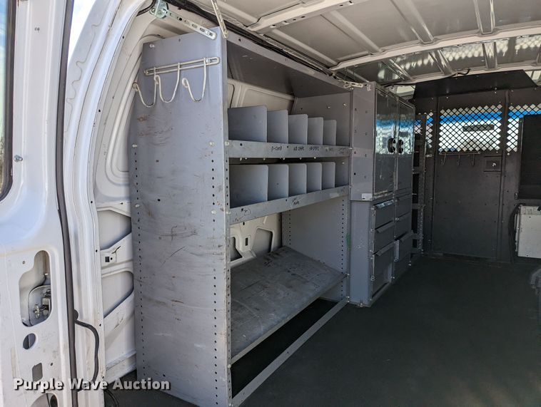 image for item LF9587 2007 Ford E250  van