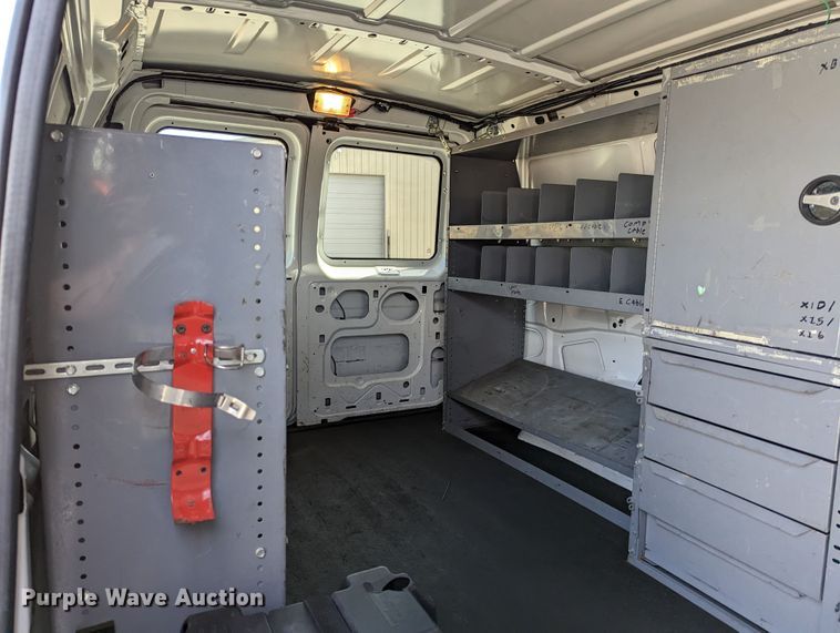 image for item LF9587 2007 Ford E250  van