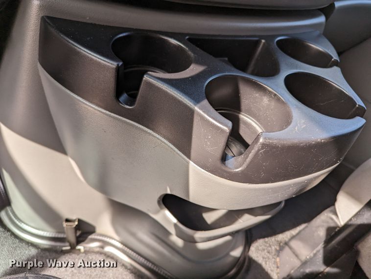 image for item LF9587 2007 Ford E250  van