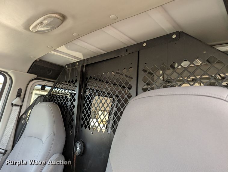 image for item LF9587 2007 Ford E250  van