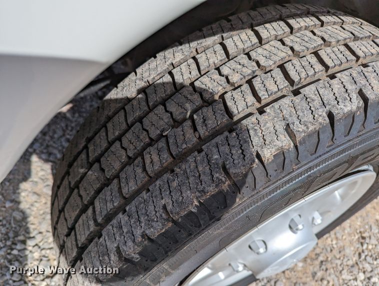 image for item LF9587 2007 Ford E250  van