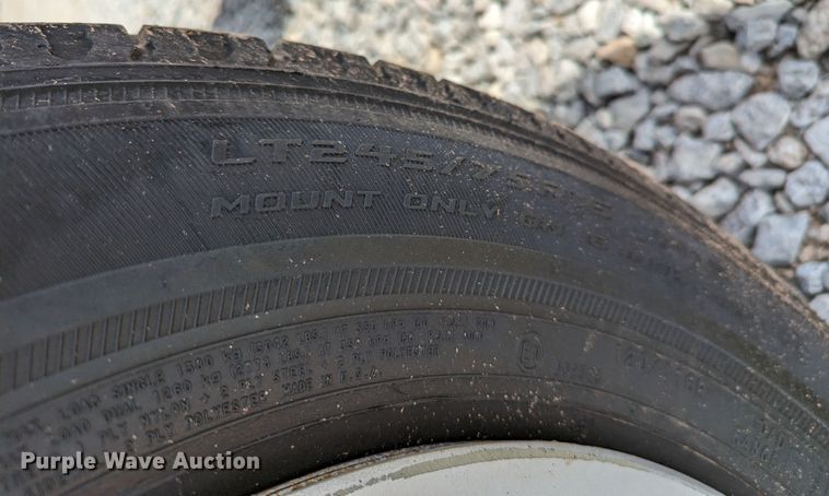 image for item LF9587 2007 Ford E250  van