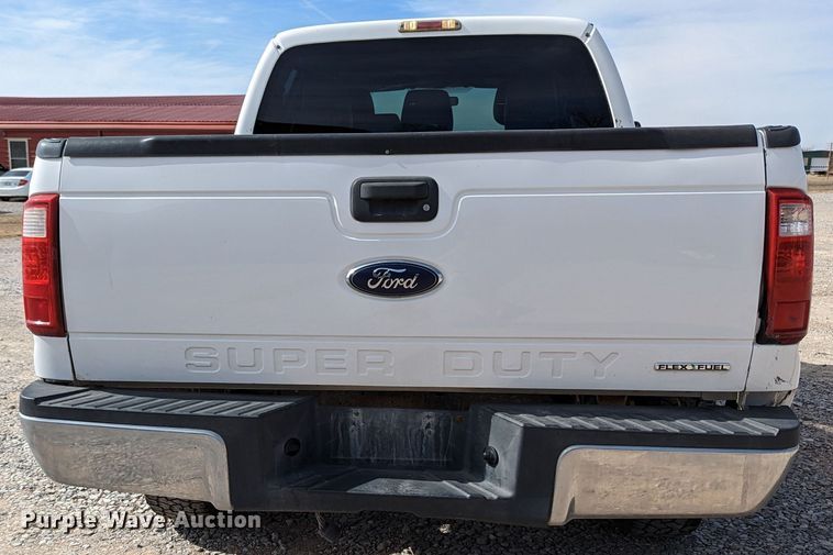 image for item LF9589 2012 Ford F250 Super Duty  Crew Cab pickup truck