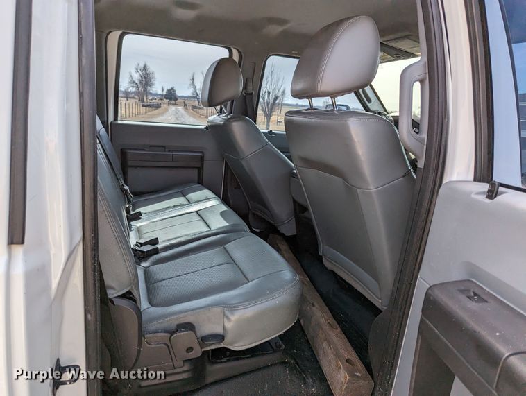 image for item LF9589 2012 Ford F250 Super Duty  Crew Cab pickup truck