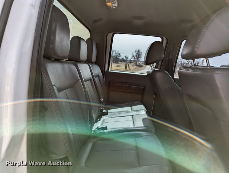 image for item LF9589 2012 Ford F250 Super Duty  Crew Cab pickup truck