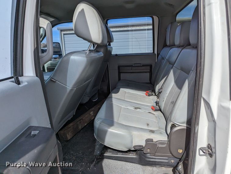 image for item LF9589 2012 Ford F250 Super Duty  Crew Cab pickup truck