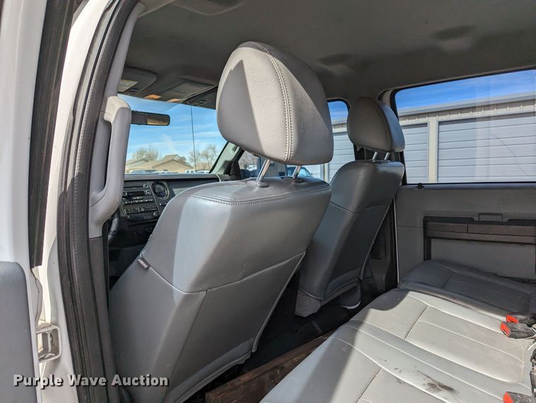 image for item LF9589 2012 Ford F250 Super Duty  Crew Cab pickup truck