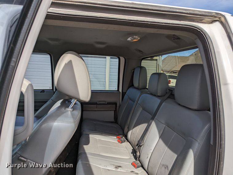 image for item LF9589 2012 Ford F250 Super Duty  Crew Cab pickup truck