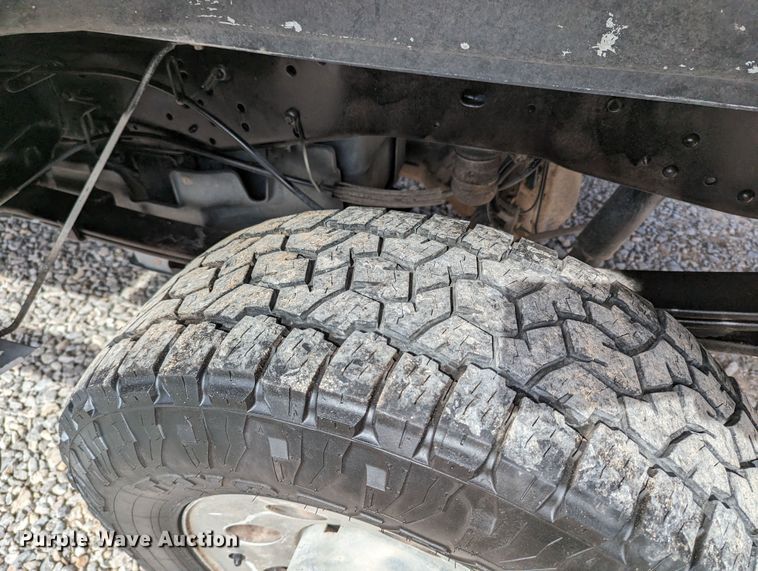 image for item LF9589 2012 Ford F250 Super Duty  Crew Cab pickup truck