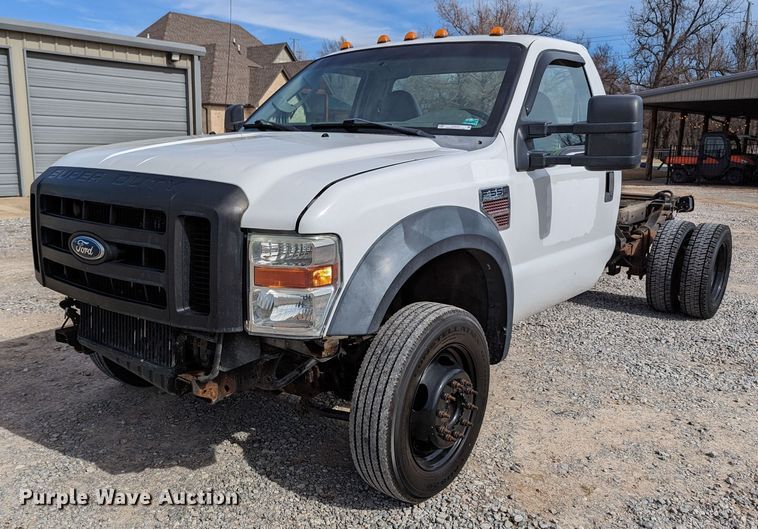 image for item LF9590 2009 Ford F550 Super Duty  truck cab and chassis