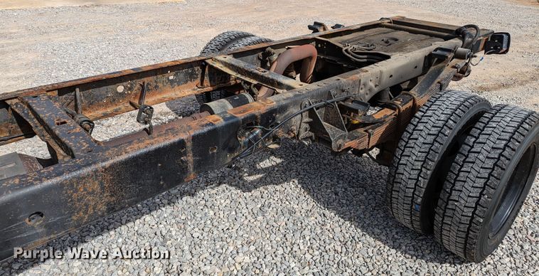 image for item LF9590 2009 Ford F550 Super Duty  truck cab and chassis