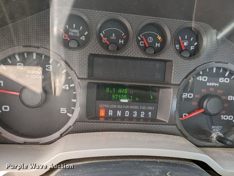 image for item LF9590 2009 Ford F550 Super Duty  truck cab and chassis