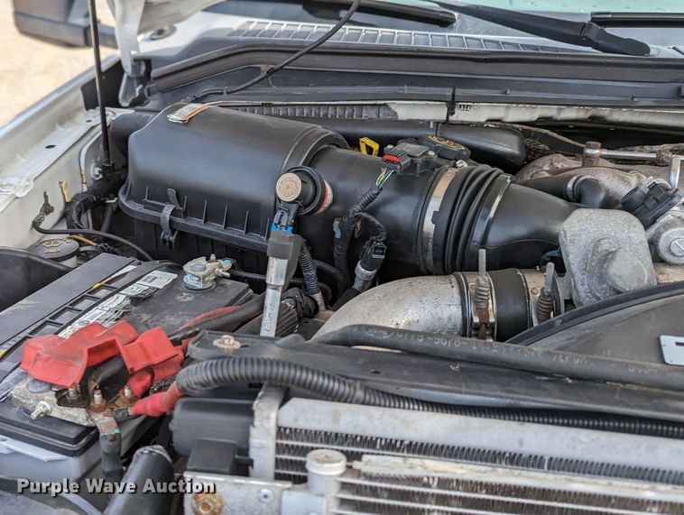 image for item LF9590 2009 Ford F550 Super Duty  truck cab and chassis