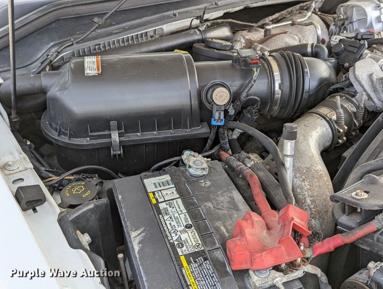 image for item LF9590 2009 Ford F550 Super Duty  truck cab and chassis