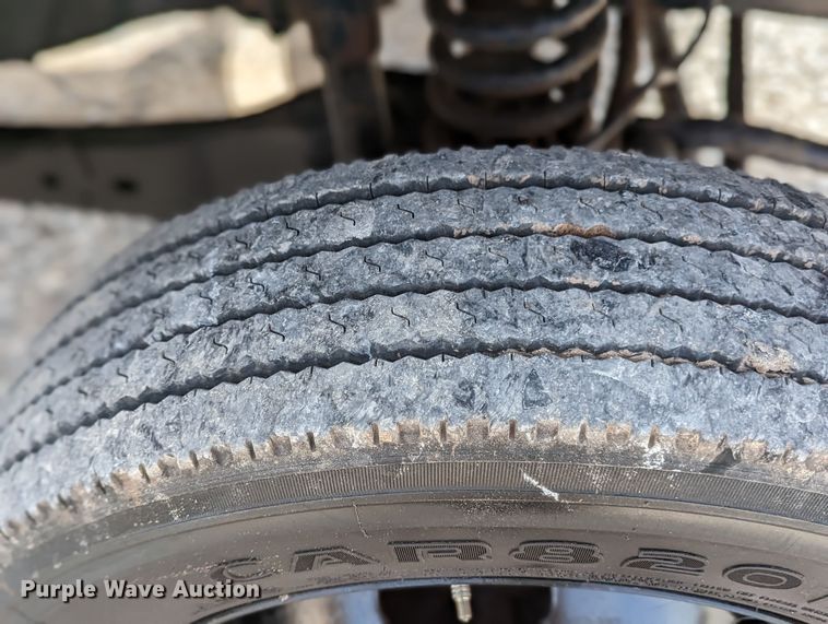 image for item LF9590 2009 Ford F550 Super Duty  truck cab and chassis