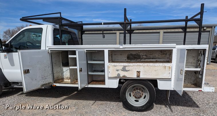 image for item LF9593 2010 Ford F450 Super Duty  utility / service truck