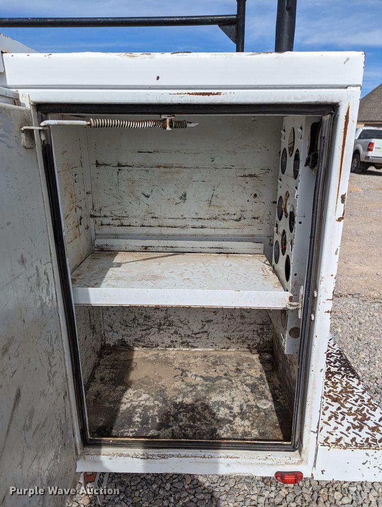 image for item LF9593 2010 Ford F450 Super Duty  utility / service truck