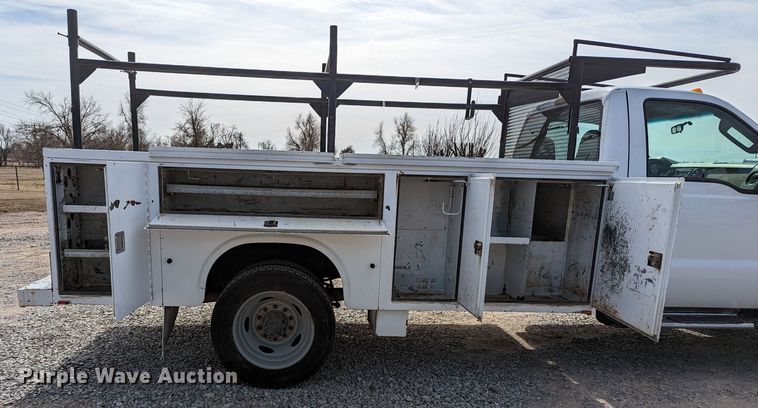 image for item LF9593 2010 Ford F450 Super Duty  utility / service truck