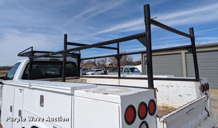 image for item LF9593 2010 Ford F450 Super Duty  utility / service truck