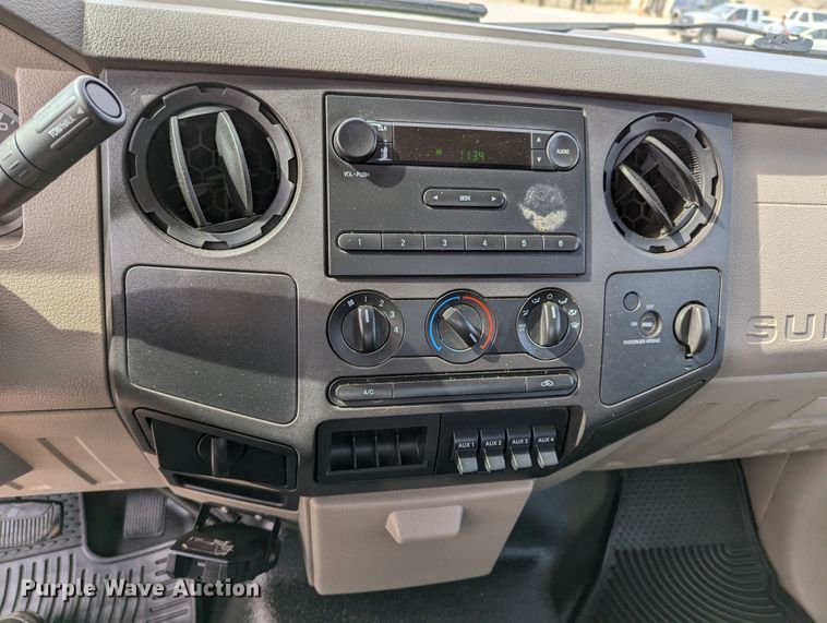 image for item LF9593 2010 Ford F450 Super Duty  utility / service truck